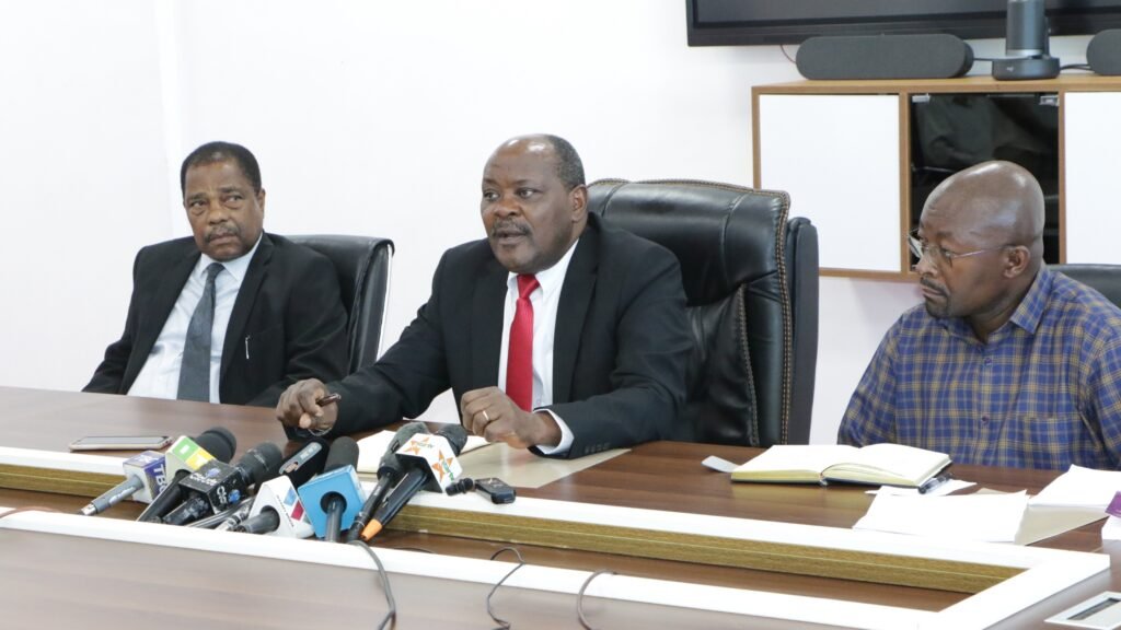 UBORESHAJI wa Daftari la Wapiga Kura Kuanza July 2024, NEC Kuzindua Uboreshaji wa Daftari la Wapiga Kura July 20-2024, Tume Huru ya Uchaguzi Kuzindua Uboreshaji wa Daftari la Wapiga Kura Julai 20-2024, Uboreshaji wa wa Daftari la Wapiga Kura 20204 Kuzinduliwa July, NEC Kuzindua Uboreshaji wa Daftari la Wapiga Kura 2024.